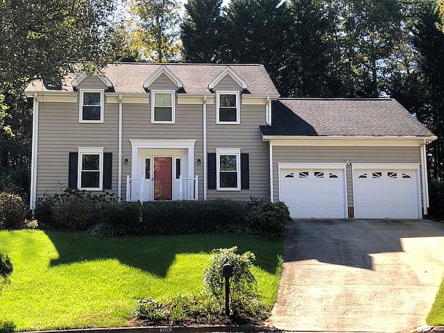 1st image of 30 Bernwood Dr