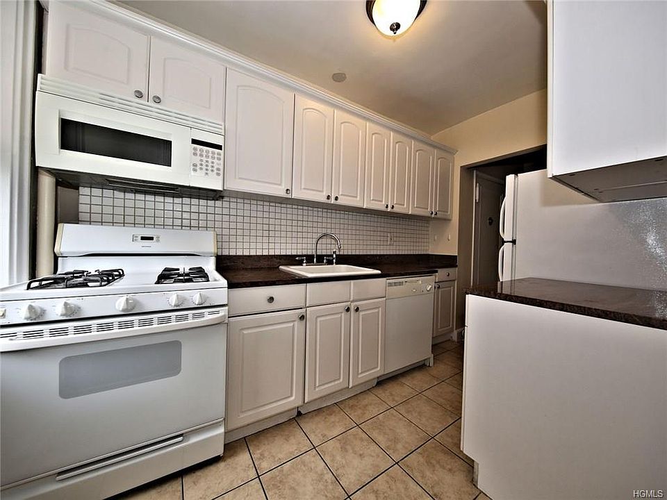 1st image of 115 Larchmont Acres APT D