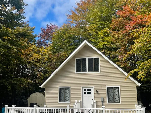 1697 Aspen Ter, Tobyhanna, PA 18466