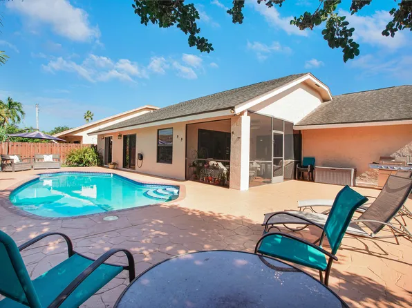 8675 SW 58th Street, Cooper City, FL 33328