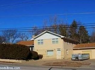 5810 R St, Lincoln, NE 68505