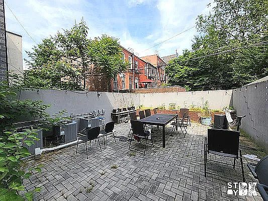 1st image of 367 Franklin Ave APT 1