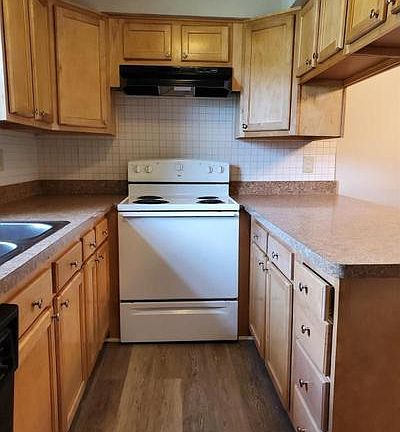 5th image of 3319 Wood Valley Ct #3319