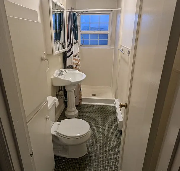 1308 SE 36th Ave — Photo 3
