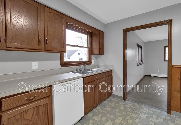 248 Oliver St #2 — Photo 5