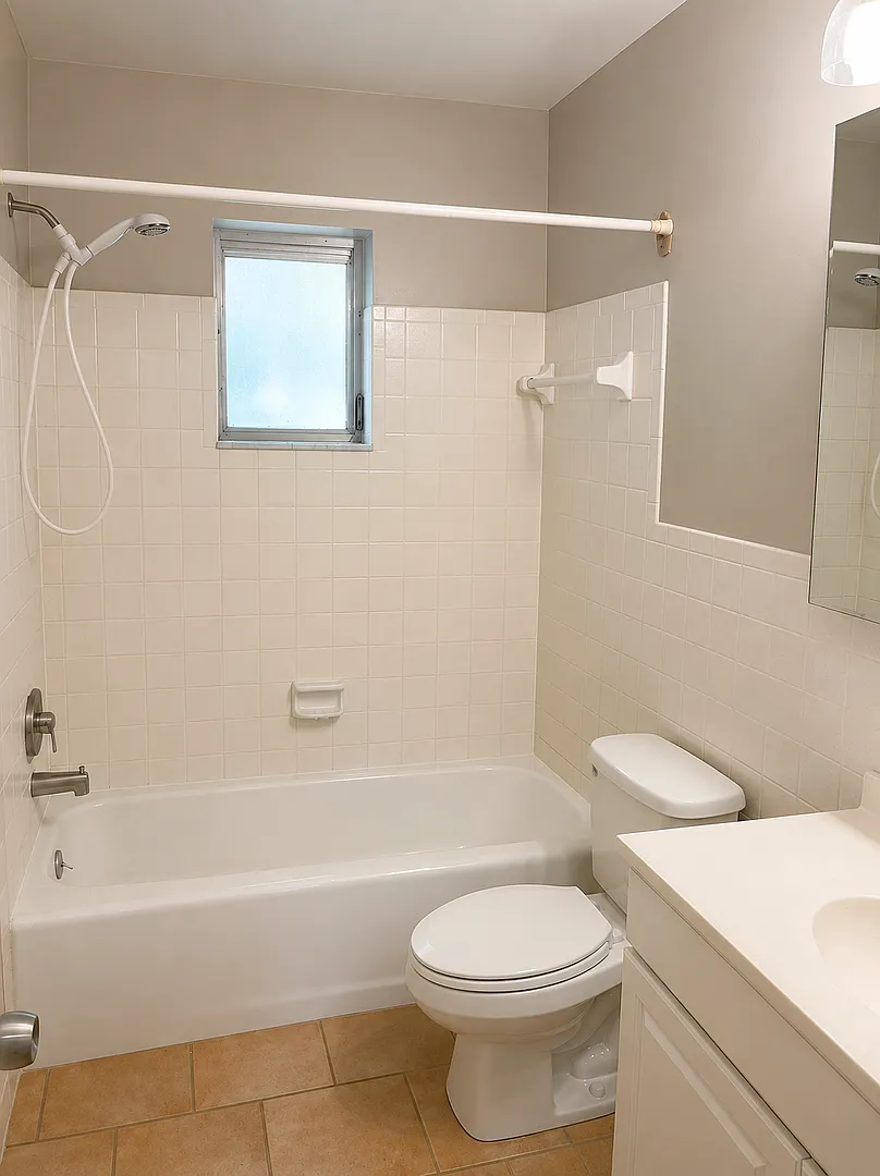 702 N L Street #13 — Photo 2