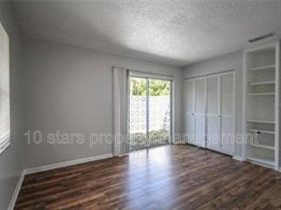 4th image of 2896 Meadow Lake Ave #1