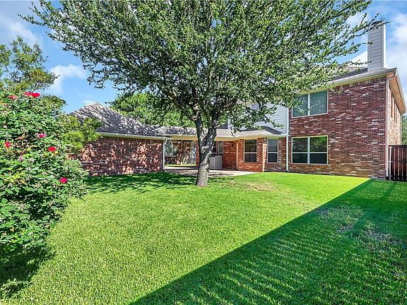 2nd image of 1704 Falcon Dr