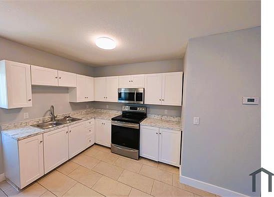2nd image of 809 6th St #A