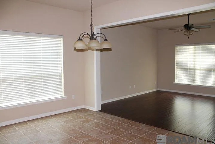 37237 Market Place Dr — Photo 10