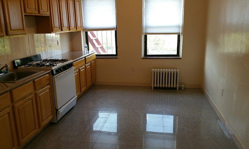 1st image of 6 West Ave #4