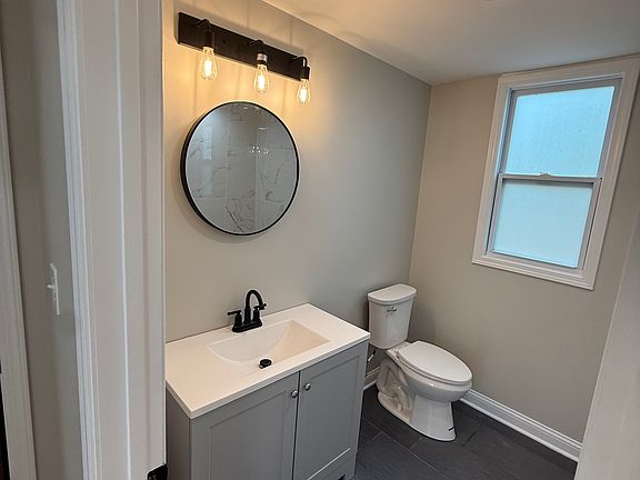 4th image of 4919 W 31st St APT 1R