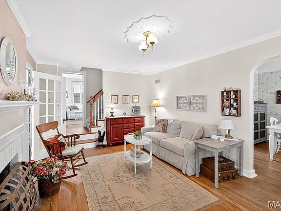 5th image of 9 Stratford Ln