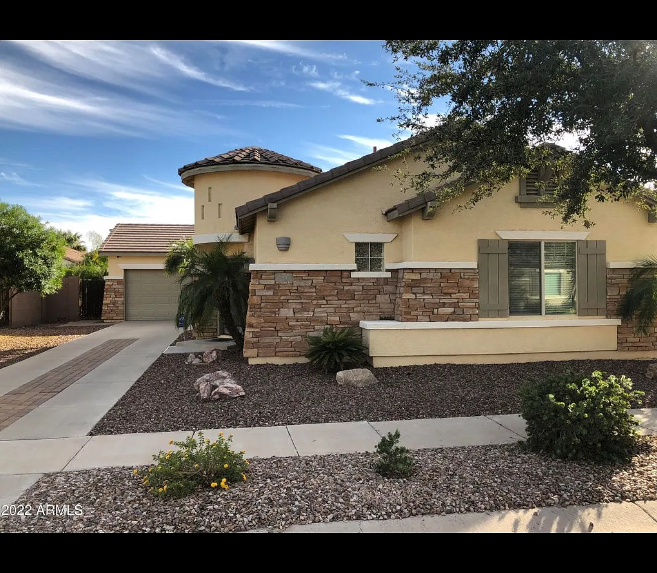 3 bed, 1636 sqft, $2,800 — Photo 1