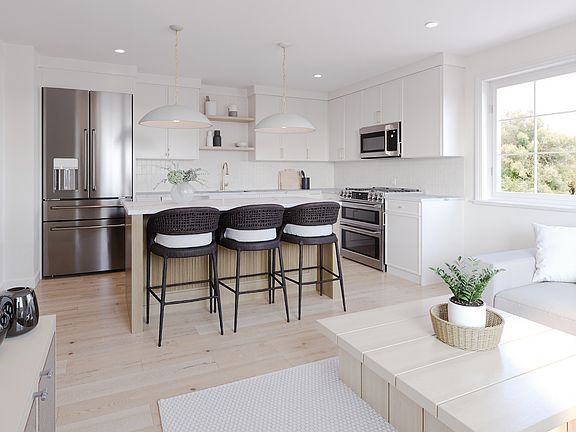 2nd image of 334 Main St #201