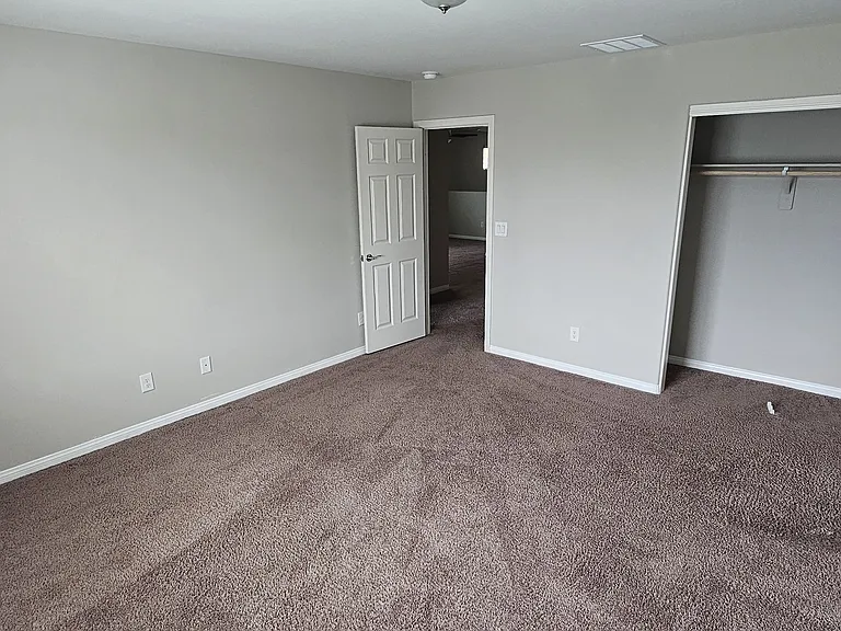 4515 Solitude Falls Ave — Photo 21