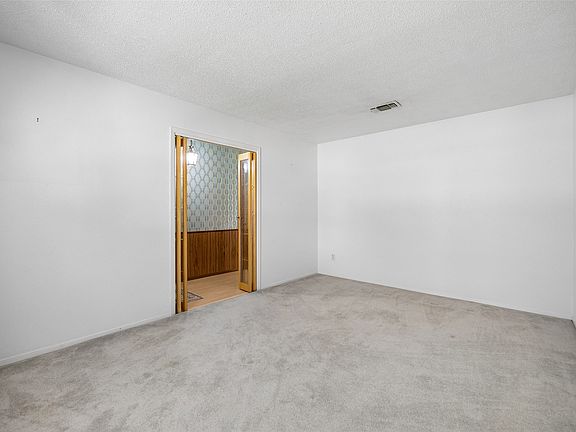 4th image of 4504 Coffee Rd