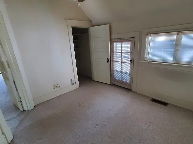 207 Institute St #B — Photo 10