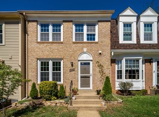 5526 Bridgewood Dr, Fairfax, VA 22032