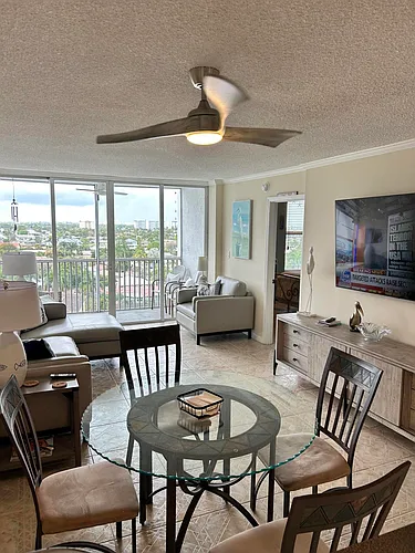1391 S Ocean Blvd Photo 1