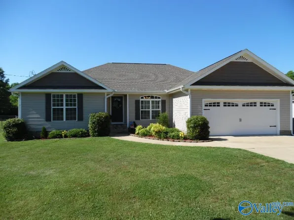 2112 Dellee Ave, Gadsden, AL 35903