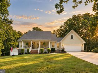 540 Davis Rd, Locust Grove, GA 30248