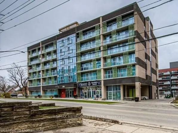 250 Albert St #202, Waterloo, ON N2L 0H5