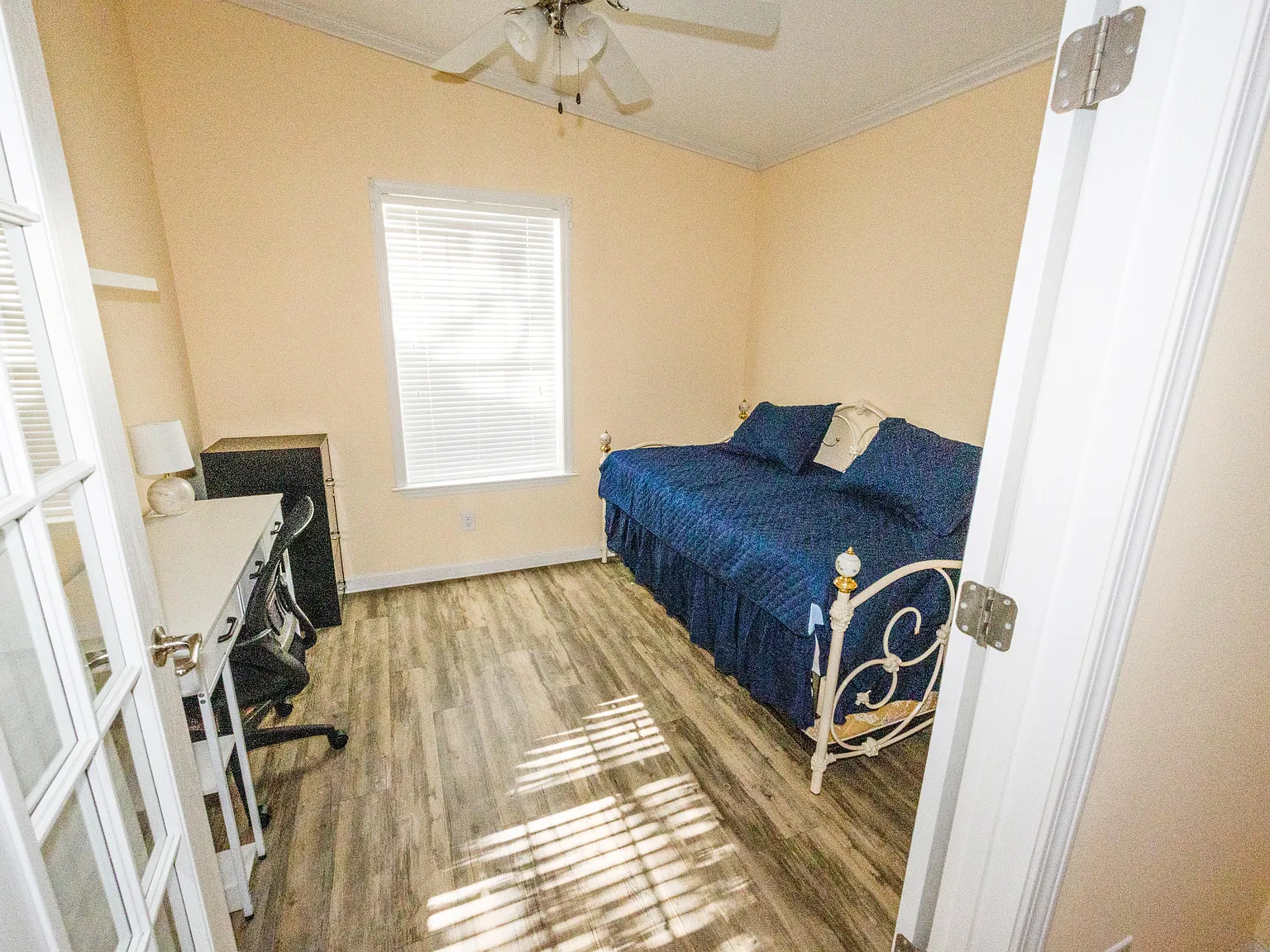 2 bed, 1250 sqft, $2,000 — Photo 3