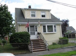 24 Newhall St, Saugus, MA 01906