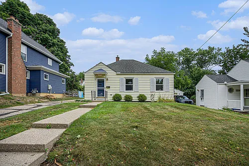 1207 Prescott Ave Photo 1