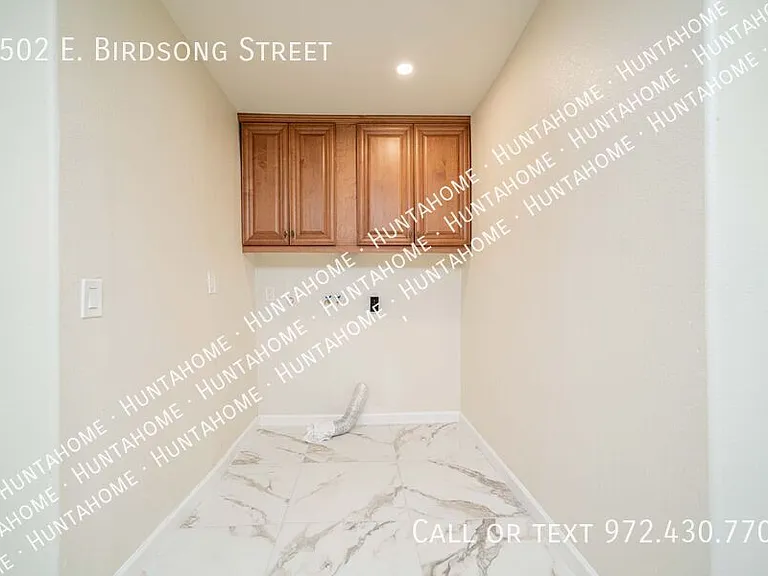 1502 E Birdsong St — Photo 14