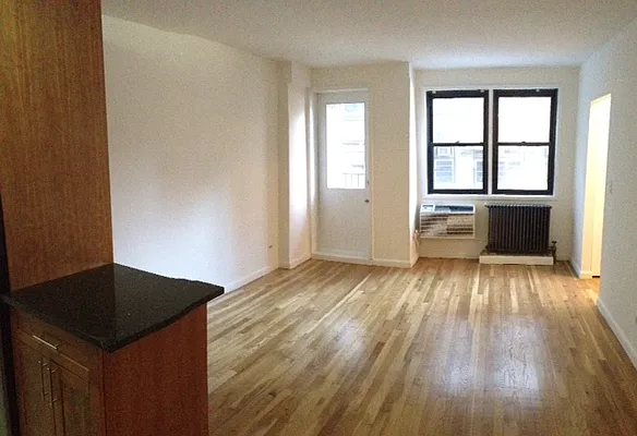 Rented by Manhattan Skyline | media 6