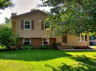 6691 NW 54th Ct, Johnston, IA 50131