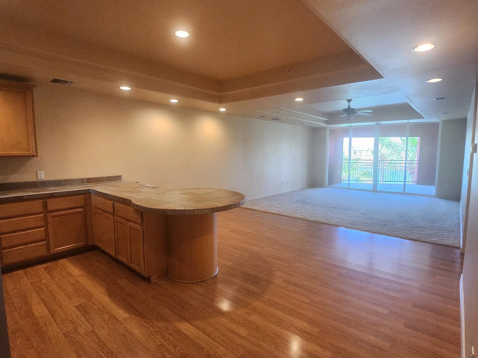 251 Moser Ave #309 (Torres) kp - 1 — Photo 3