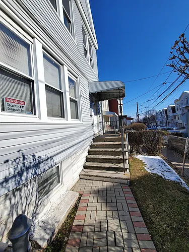 136 Myrtle Ave #1 Photo 1