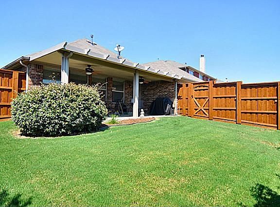 4th image of 13384 Bavarian Dr