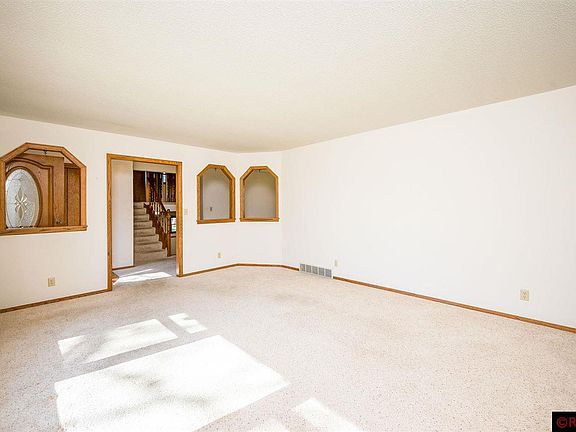 4th image of 1940 Knollwood Dr