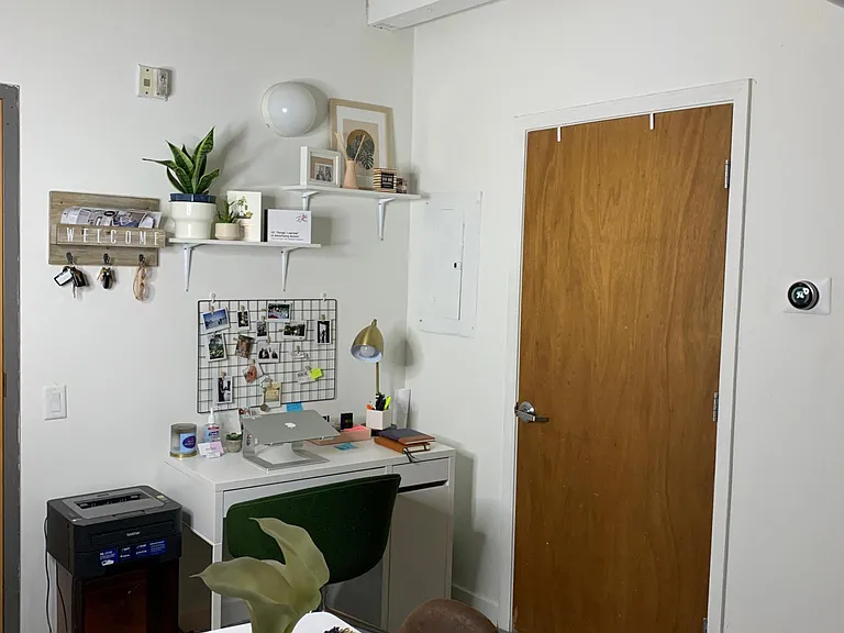 244 Peters St SW #11 — Photo 18
