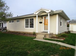 552 Meadow Ln, Troy, OH 45373