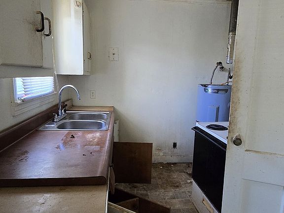 5th image of 4354 Mikado Ave