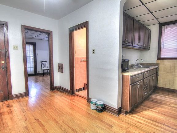 5th image of 3728A Keokuk St