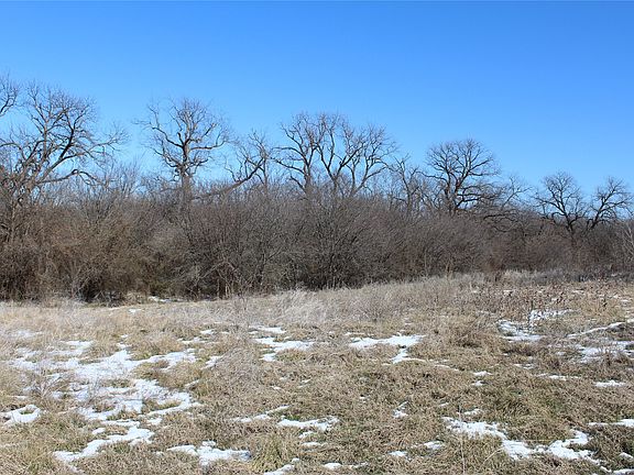 5th image of 2585 Underwood Rd