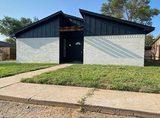 54 Hunsley Rd, Canyon, TX 79015
