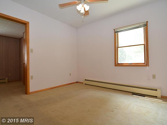 Bedroom (Master)