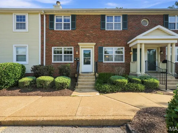 8907 Wrenwood Ln, Saint Louis, MO 63144
