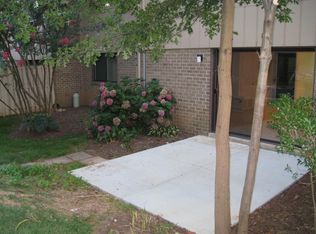 2580 Glengyle Dr #131, Vienna, VA 22181