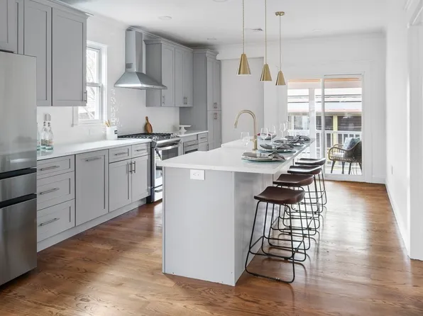 8 Whitman St #8, Somerville, MA 02144