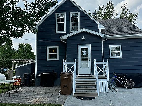 4th image of 108 1st Ave