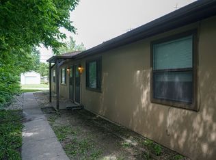 604 Yuma St, Manhattan, KS 66502