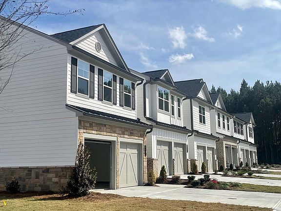 Views of your new home at 3451 Fernow Street.